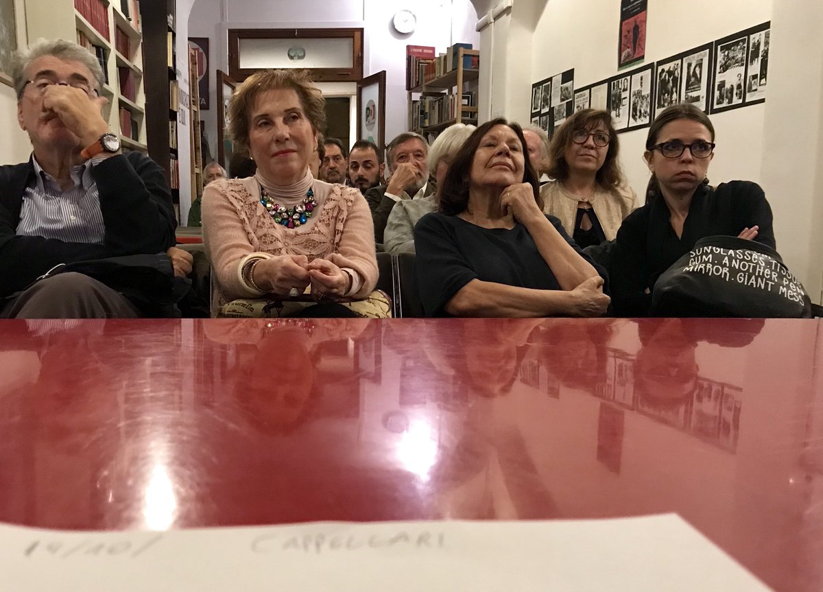 marcocappa_'s tweet photo. Per un partito che sappia unire generi e generazioni, competenza e passione. Grazie per la bella serata a @PDGiubbonari. Avanti insieme! https://t.co/EGbPo5KwqM