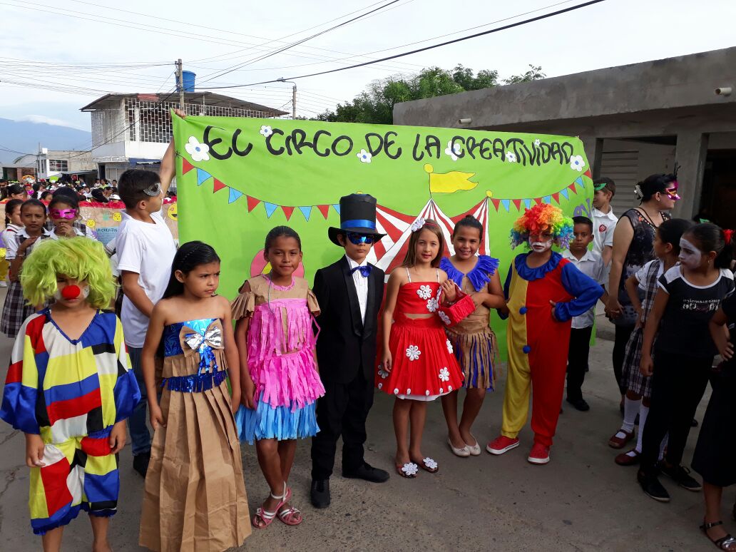 iemdps's tweet photo. Jornada CCPV - La creatividad a la hora de manejar nuestros conflictos fortalece nuestro Gen Ciudadano #ActivaTuGen https://t.co/WlBzE0Bbt9