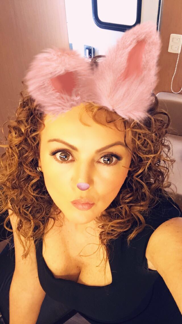 Susana_Lozano's tweet photo. Hoy ha sido de esos días en q hay q esperar y esperar..y esperar #ohm #yosuperzen #todobien #controlcontrol #susanaloversteam #susanalozano https://t.co/DGkxcNddju