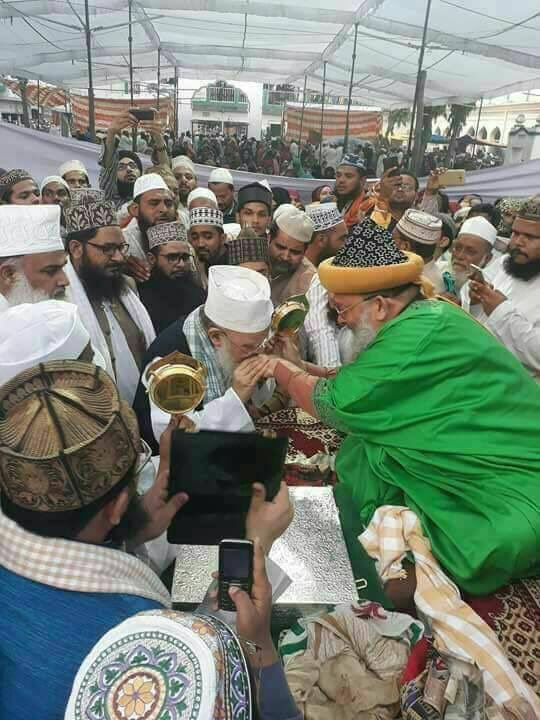 Shaykh ul Islam and Qaid e Millat Syed Mehmood Ashraf - The Present day successor or Makhdoom Paak