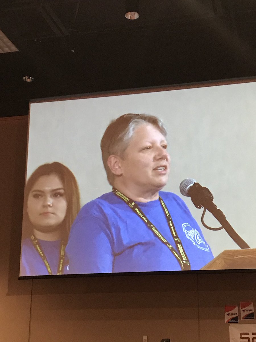 ATULocal615's tweet photo. Great job Deb Knapik Muzyka and Quanesha Muzyka on the presentation at the SFL Convention on The SFL Youth Summer Camp #yxe #sfl2017 https://t.co/LKCwwv2PNo