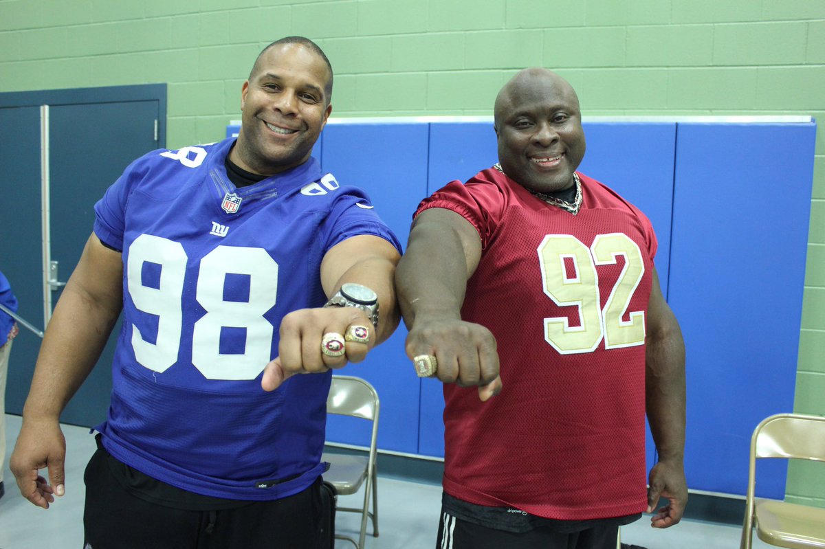 LongviewISD's tweet photo. So awesome listening to @keithdavis_98 & Clarence speak at #wareelementary. They were awesome enough visit #FosterMS & #jleverhartelem! https://t.co/k5xG9lBoSh