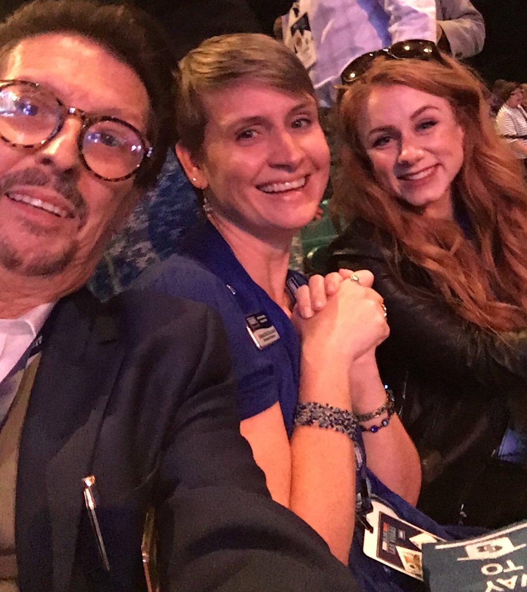 CBWilliamsburg's tweet photo. Closing General Session #genblue  @CBProNorfolk @CBProRealtors THANK YOU🙏🙏🙏🙏😎😎😎 @coldwellbanker https://t.co/KEmzUZaRdJ