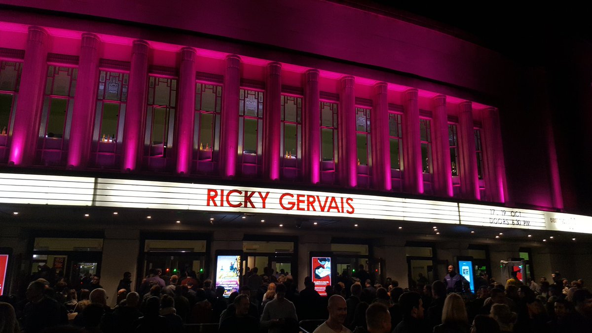 DannyBoyle127's tweet photo. @rickygervais was very close to bone tonight but spot on. Best tour yet https://t.co/sjCXTgyqnU