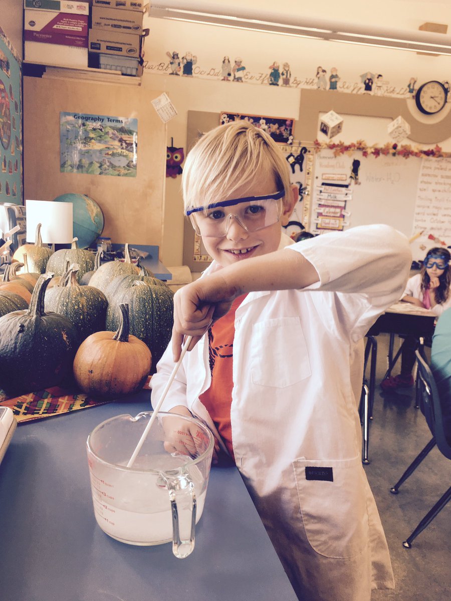 EK_Prehn's tweet photo. Somewhere, something incredible is waiting to be known... #Gr3Science #StettlerElemen #csd71 https://t.co/uQxZZG116M