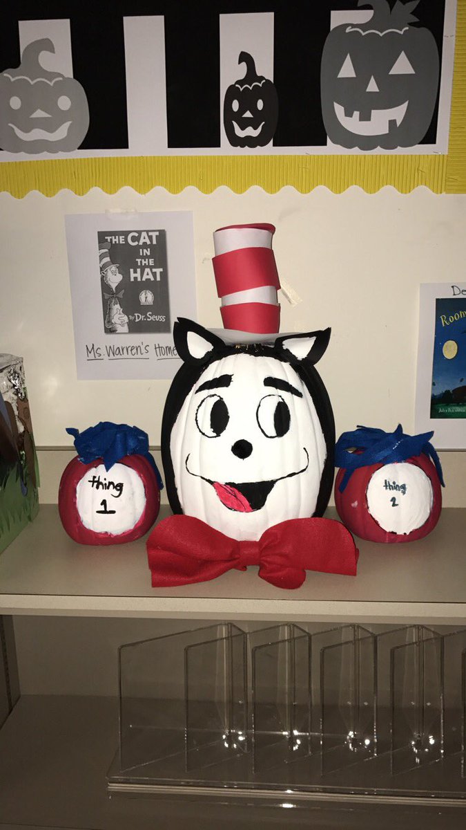 MsWarren_7's tweet photo. Pumpkin Decorating contest at @JHA. My students did an amazing job! https://t.co/vC6Vr11vMo