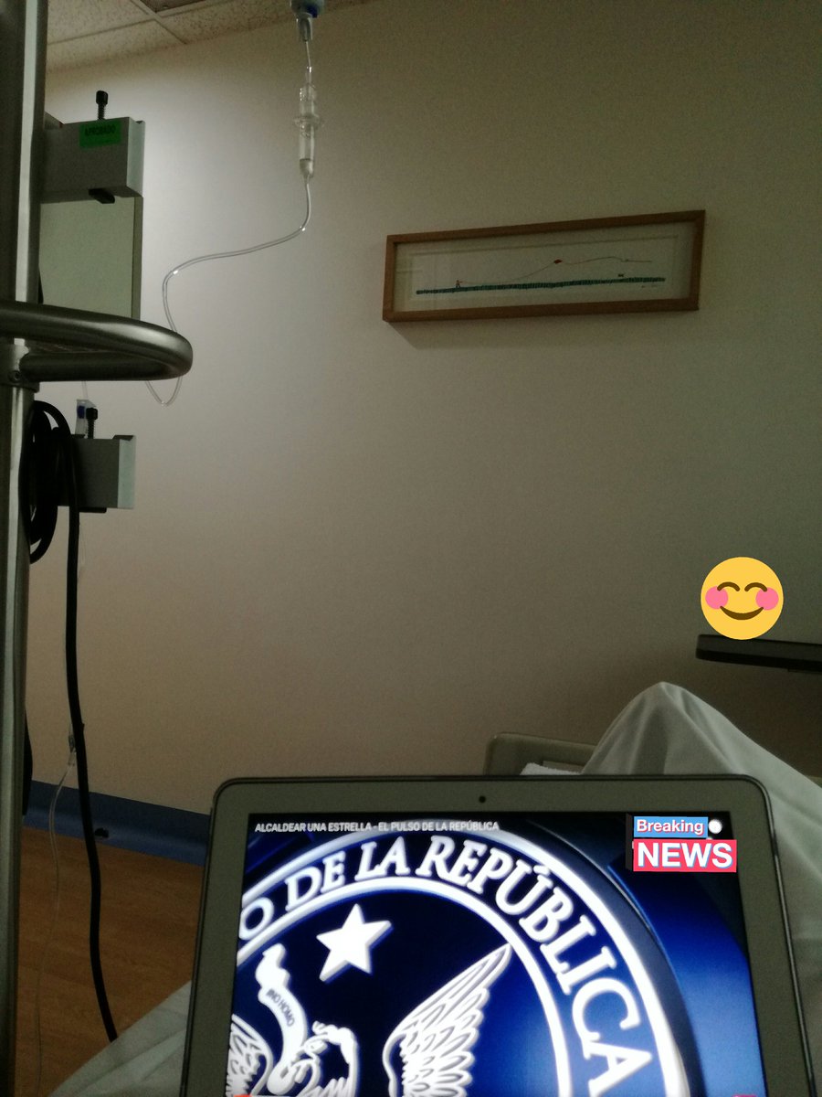 DanielaFlrs's tweet photo. Cuando eres fanfanfan 😎🏥🙋 @ChumelTorres @ElPulsoRepublic https://t.co/esIPYBDlYV