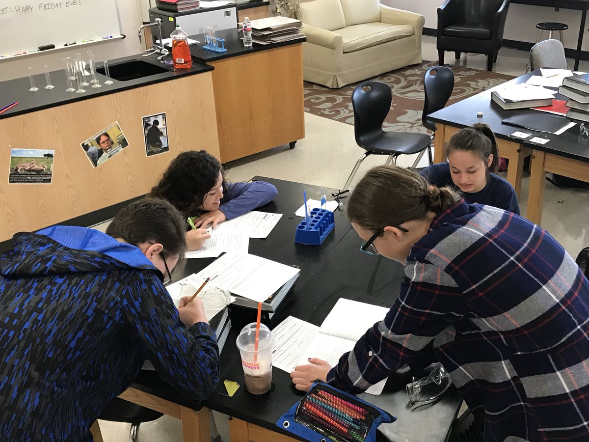 StrauchRJ's tweet photo. Had a fun day testing effects of exercise on rate of cellular respiration!! #getoutandscience @ComalScience @MrRayCHSScience @CHSNoMoARDs @ComalPhysED https://t.co/8hBY7V6huF