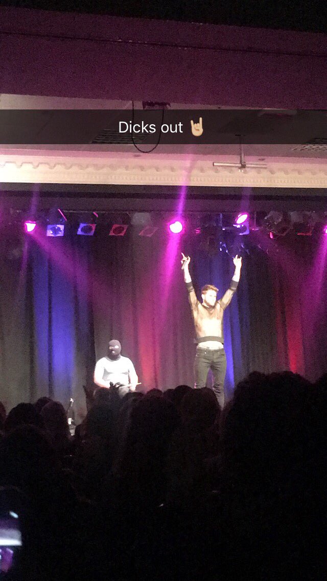 dp2489's tweet photo. Seen all the biggest name comedians about, and although always very funny never actually had fun like we did at @joeldommett 😂 #laserdick 👏🏼 https://t.co/6WiwyqJfrf