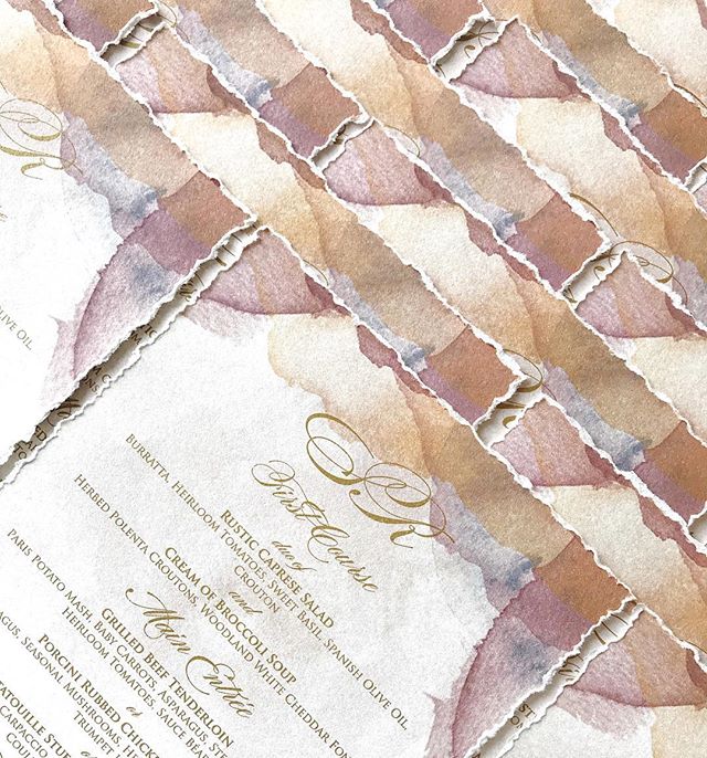 AEPrintStudio's tweet photo. Can’t stop won’t stop with these #handdeckled beauties from last weekend.✨#weddinginspo #aeprintstudio #customstationery #weddingmenu https://t.co/2jJcFNlboO