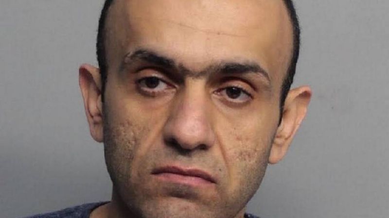 TheMuslimIssue's tweet photo. Saudi man beats family with whip at Miami hotel https://t.co/ENZuAP7VCF https://t.co/WuTpd39Ne2