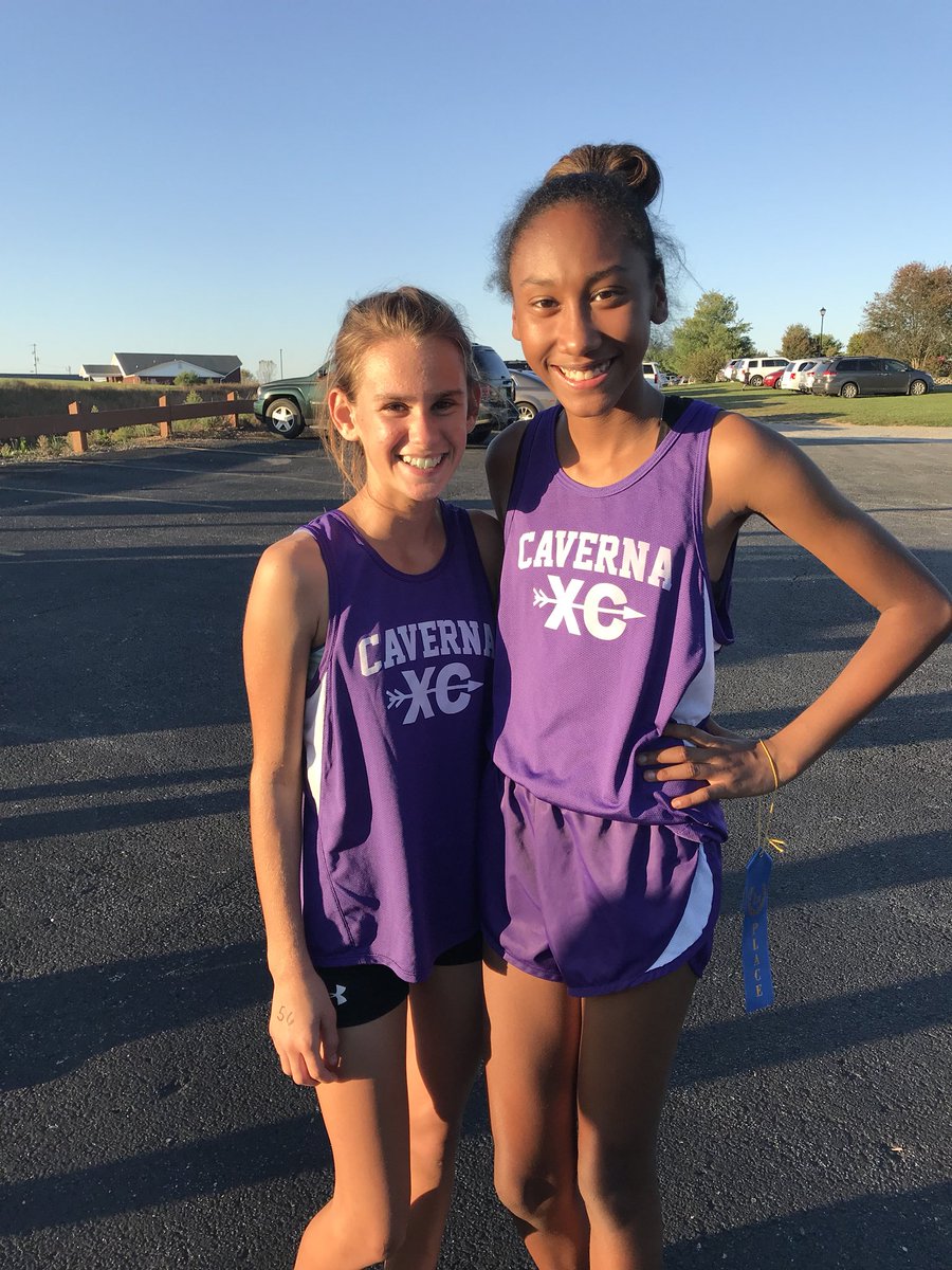 aabell94's tweet photo. Two girls in the top 5 #GoBigC #CavernaXC https://t.co/JhhhbcjNoc