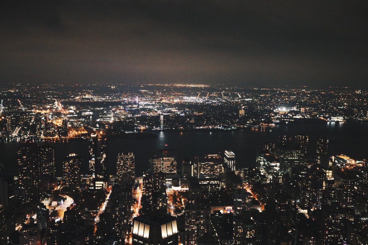 xrobinverweij's tweet photo. 😍🌃 https://t.co/V6zh2F7lWC