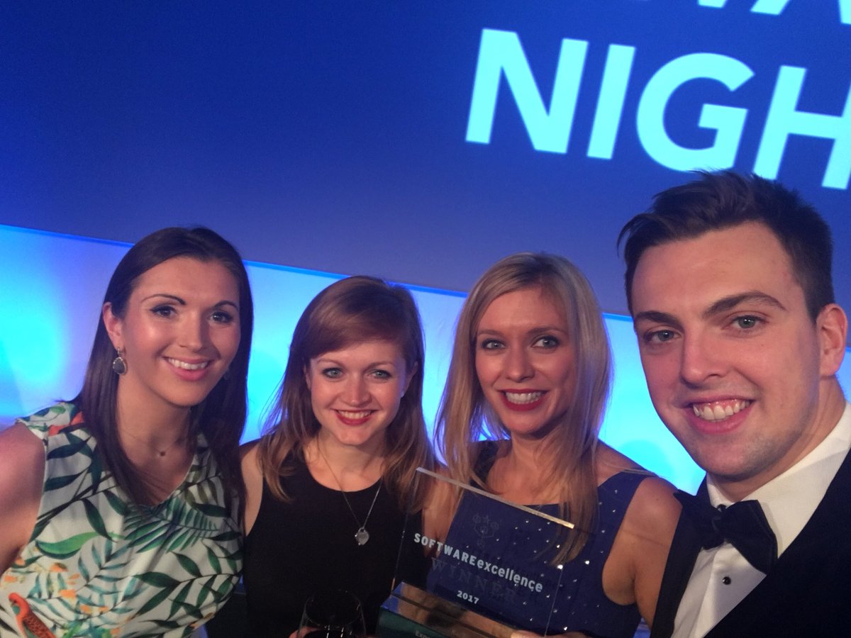 Receipts_Fred's tweet photo. Team @ReceiptBank & @RachelRileyRR with our #practiceexcellence award for Expense Management #effortlesssmiles https://t.co/lDF6IAcR3m