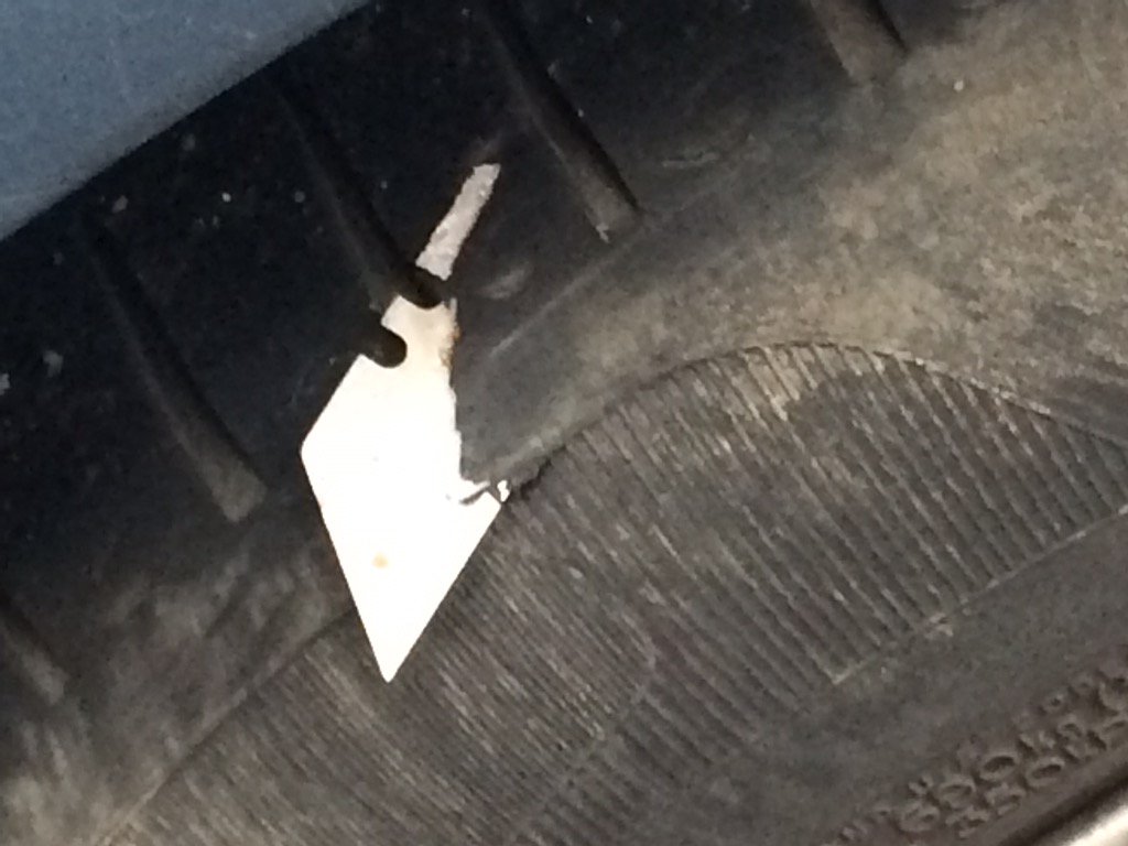 bluebadgeorguk's tweet photo. @PaulGiannasi @IntHateStudies @TVP_Bracknell thanks TVP Br marking crime w/badge holder // lucky no accident caused https://t.co/2sKi9emh9R