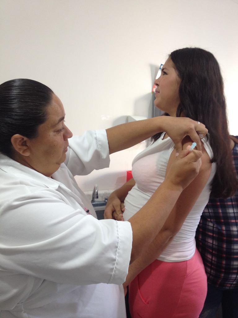 Chepestrada1's tweet photo. APLICACIÓN DE LA VACUNA CONTRA LA INFLUENZA ESTACIONAL EN CAMPO SANTA MARÍA Y EJIDO URSULO GALVÁN DEL MPIO. DE EMPALME. https://t.co/2UDf2caAYH