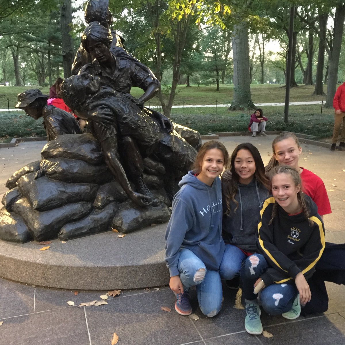 Room27Tweets's tweet photo. Vietnam Womenโs Memorial Project #AMSBDC2017 #ar5 @AmityMSBethany https://t.co/a0AY9JIWTq
