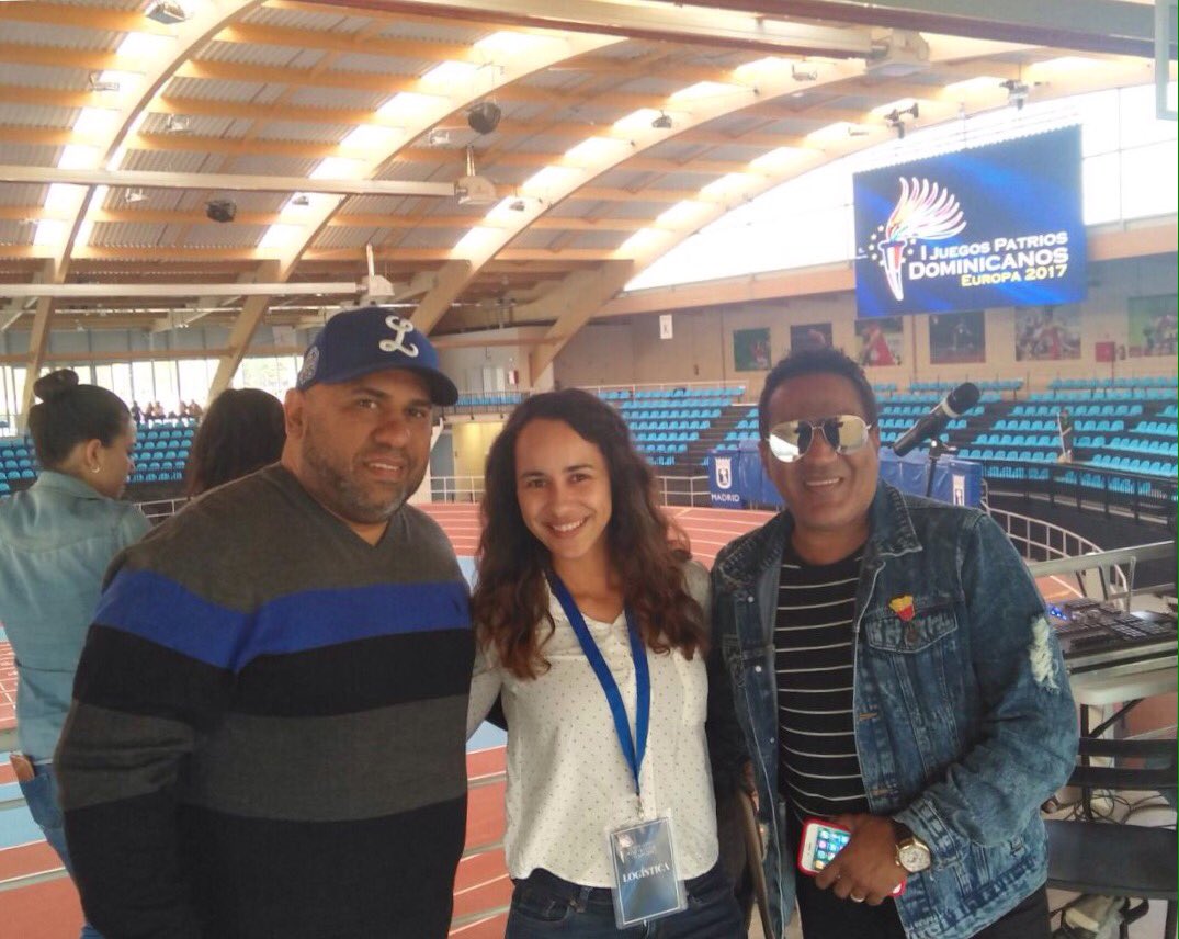 Alesandrini25's tweet photo. Juegos Patrios Dominicanos #ensayos #TeamLogistica #artistasdominicanos #KinitoMéndez #ArismendyPaca #Madrid https://t.co/Epff2pxxso
