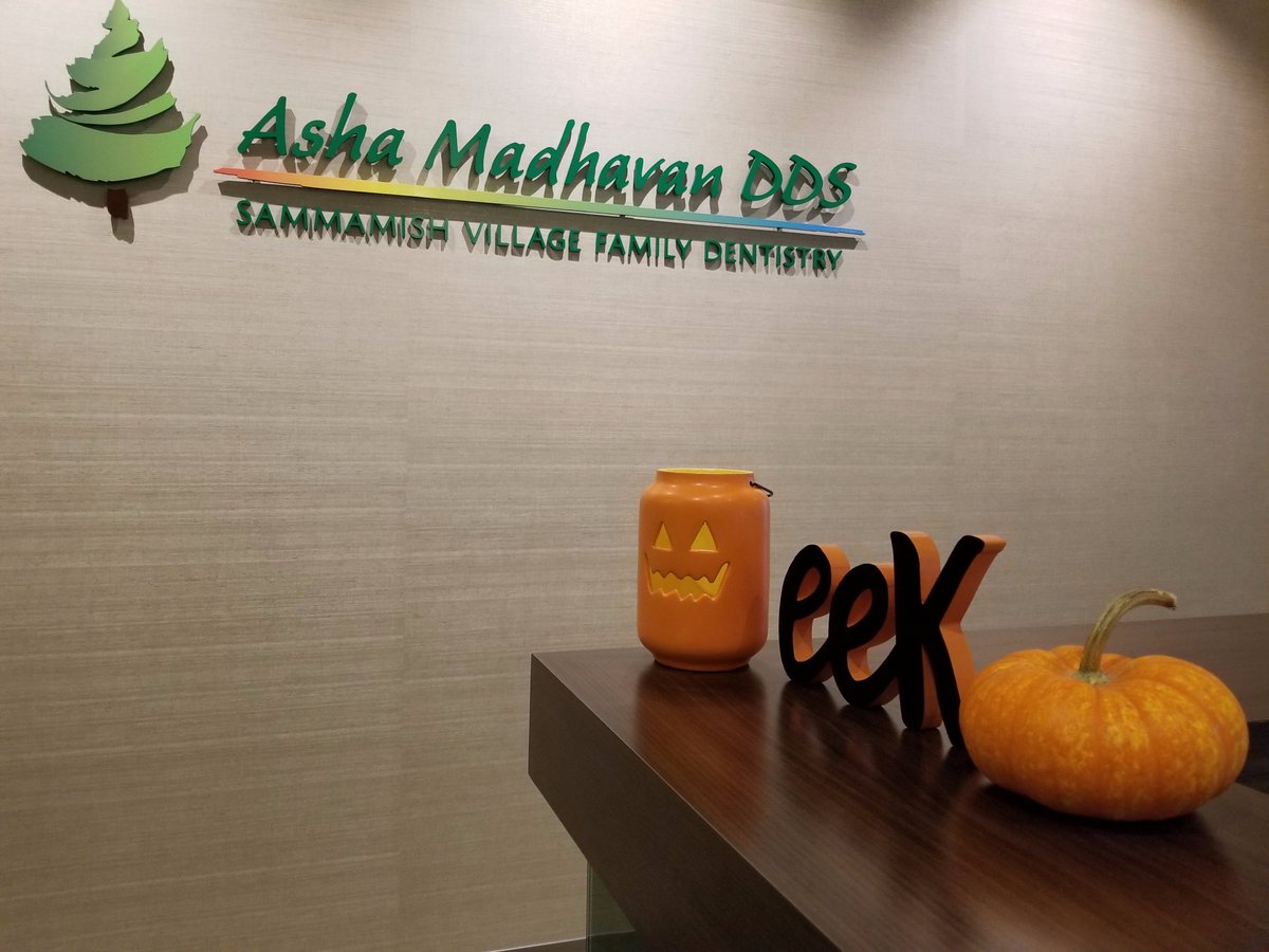 AshaMadhavanDDS's tweet photo. It's getting spooky in here! Call us or make an appointment online! See you soon!🎃 https://t.co/7mMh0YdIXZ