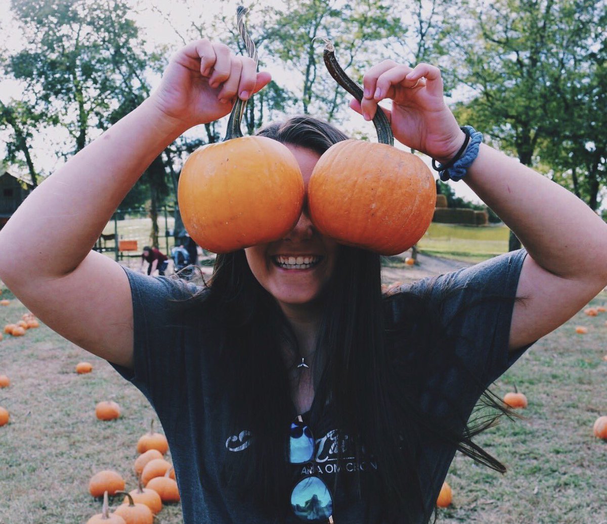 Alpha Chi Omega sure does love fall break 🎃🍂