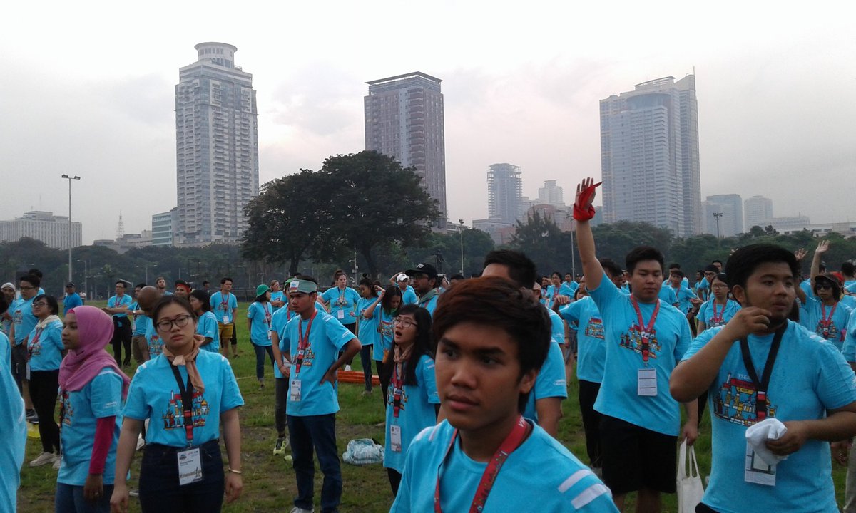 oldorama's tweet photo. #YSEALIsummit
Morning blue https://t.co/72Jr9E0Jri