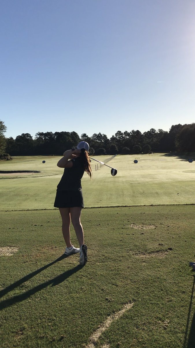 JuliannaCollett's tweet photo. 8 months since I had shoulder surgery — FINALLY able to swing again!!! https://t.co/nzHBSJiebT