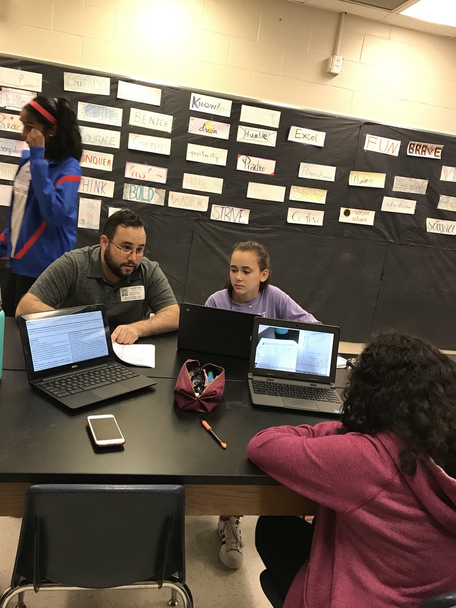 SommersScience's tweet photo. ADE Design Eval. Students working hard preparing the results of their prototype tests #jags1718 #CeVMS @utstemcenter @drvictorsampson https://t.co/ZCDQytUqhX