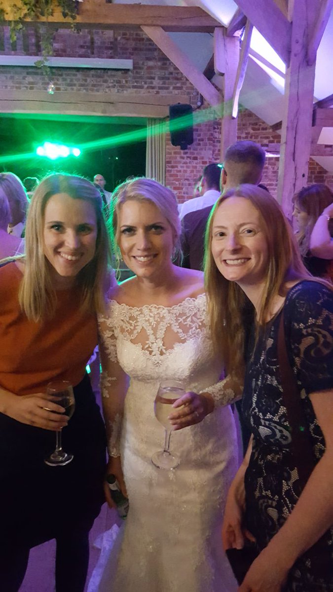 jo_wearing's tweet photo. Dream team reunited for a beautiful wedding #wasingpark #MakingMemories https://t.co/UXKhtH6Zj2