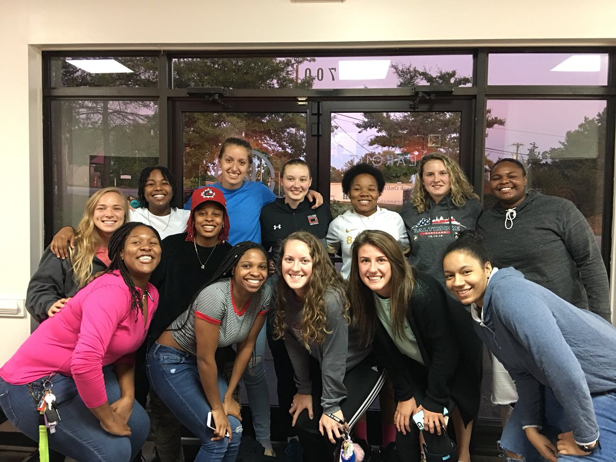 GuilfordWBB's tweet photo. Breakout Room with the team!!! #WillTheyDoIt? https://t.co/p6MvZXjLrs