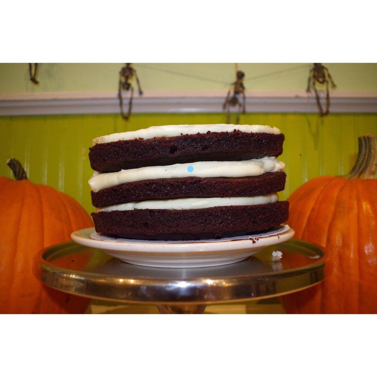 KitchenetteNY's tweet photo. Even our cakes are getting into the Halloween spirit! https://t.co/ZPURXTN9kb