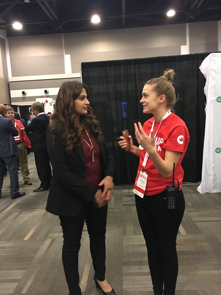 HonKamalKhera's tweet photo. Great to speak at @Startup_Canada final hack-a-thon on tax policy solutions for early stage companies. #StartUpCan https://t.co/855Xsq8Xnn