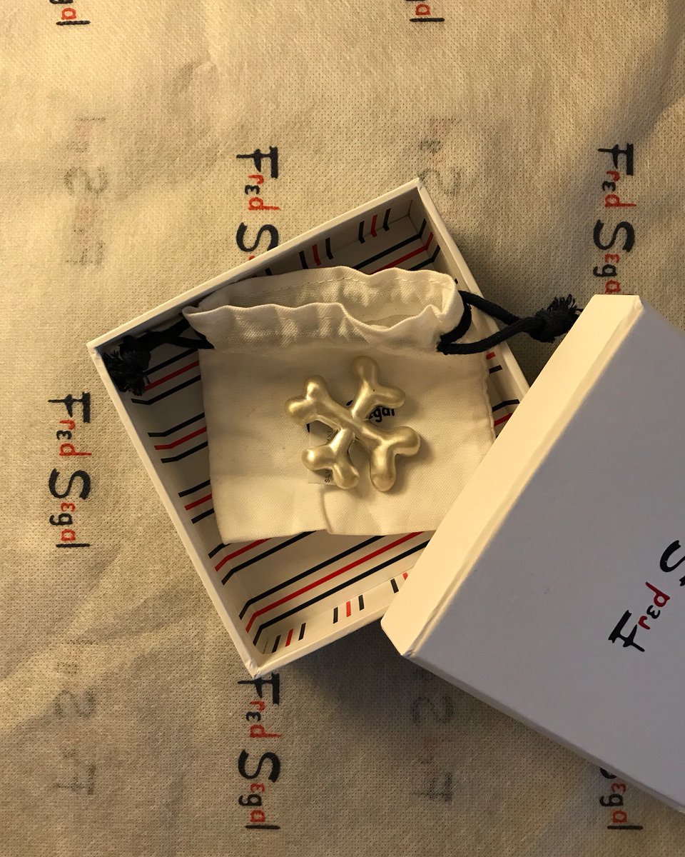 solamentejoy's tweet photo. 🚨 @afterandagain ‘s jewelry collection now available at #fredsegal 🎉🎉🎉 
•
#AfterAndAgain tiene colección de joyería disponible en #FredSegal https://t.co/ty2rqoE1CV