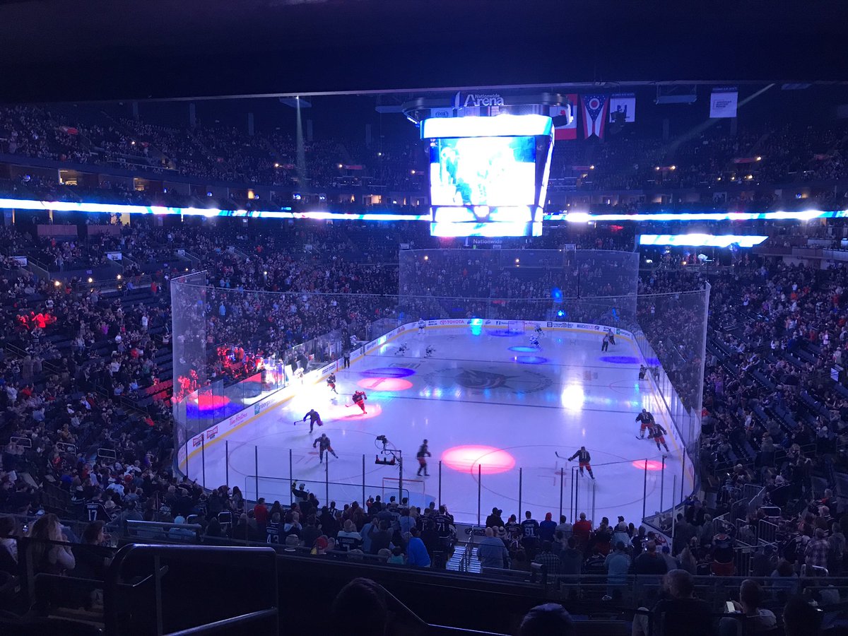 CHStweetcop's tweet photo. It's jackets time!!!!!!      Tampa who? https://t.co/F1cRp5Cghw