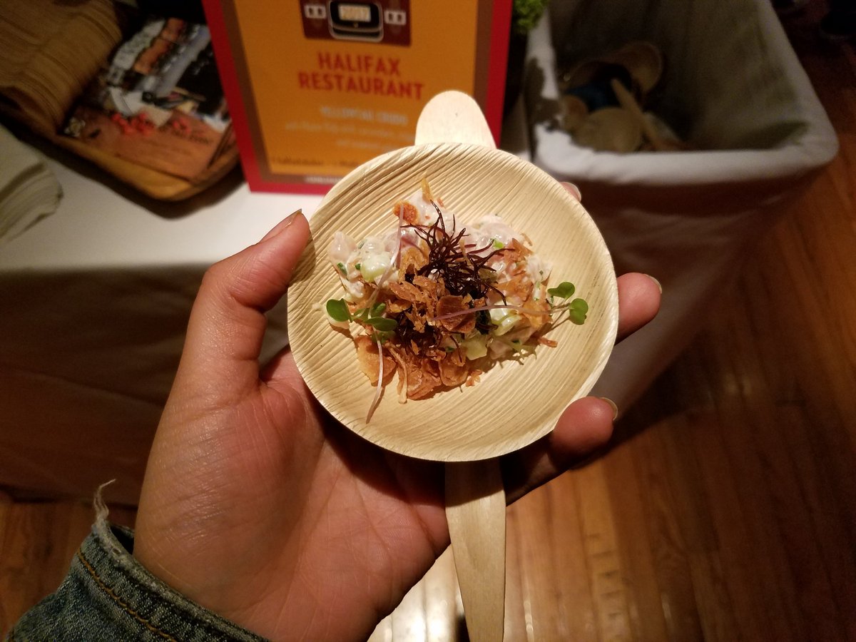 EdibleLI's tweet photo. Only the freshest of fish at #edibleescape courtesy of @Halifax_Hoboken https://t.co/ZrYhYT7wnt