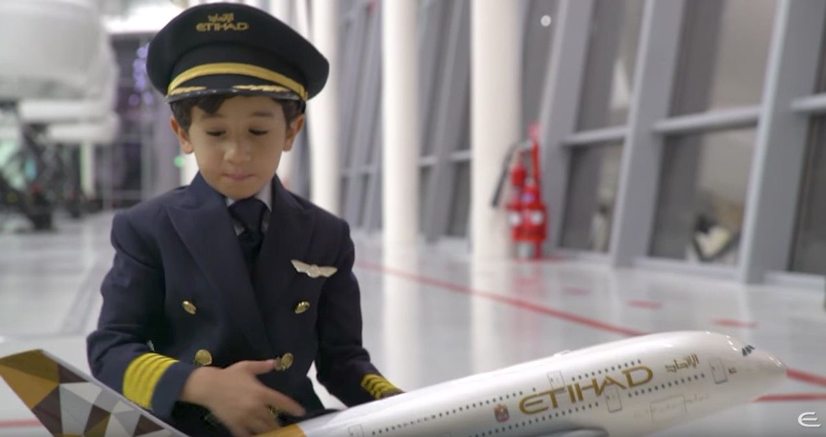 tuestore's tweet photo. ¿Sabías que existe un niño de 6 años que puede pilotear un avión? #avión #pilotear #niño #entérate #innovar
https://t.co/UI4dRSbtnR https://t.co/E5ggr8dwnV