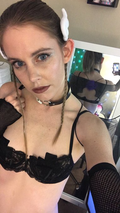 Come listen to me? Dressed like a little cute dragon.  https://t.co/0K0AdPHmMw #camgirl #chaturbate #piano<a href="/tag/live"class="tags"><span>#live</span></a><a href="/tag/piano"class="tags"><span>#piano</span></a><a href="/tag/camgirl"class="tags"><span>#camgirl</span></a><a href="/tag/chaturbate"class="tags"><span>#chaturbate</span></a>