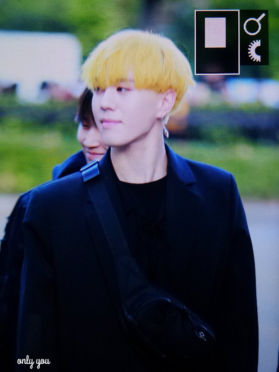 onlyu1117's tweet photo. 171020 kbs
#유겸 #kimyugyeom https://t.co/tL6bNCIuGd