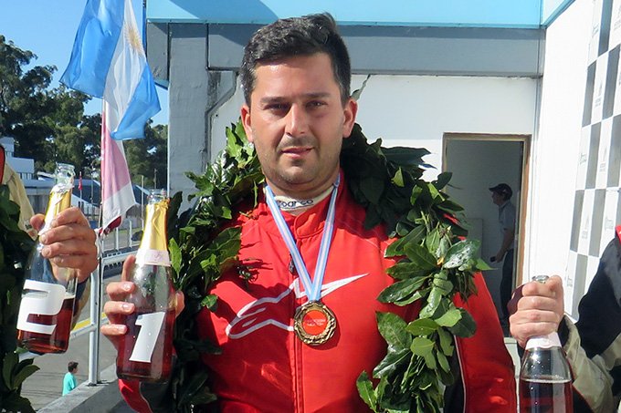 Procar_4000's tweet photo. LA VOZ DEL CAMPEÓN DE LA CLASE A: DIEGO CHAO
https://t.co/iypNXwxGHR https://t.co/ac3VqvTfRp