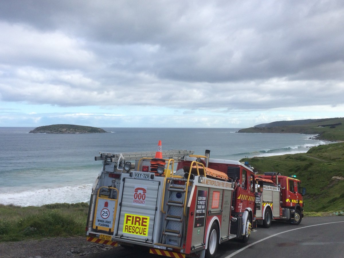 SA_MFS's tweet photo. Did you know? Retained @SA_MFS #firefighters protect 16 major #regional centres, including beautiful #VictorHarbor. #FotoFriday #SouthAust https://t.co/tOTuVg5wf2