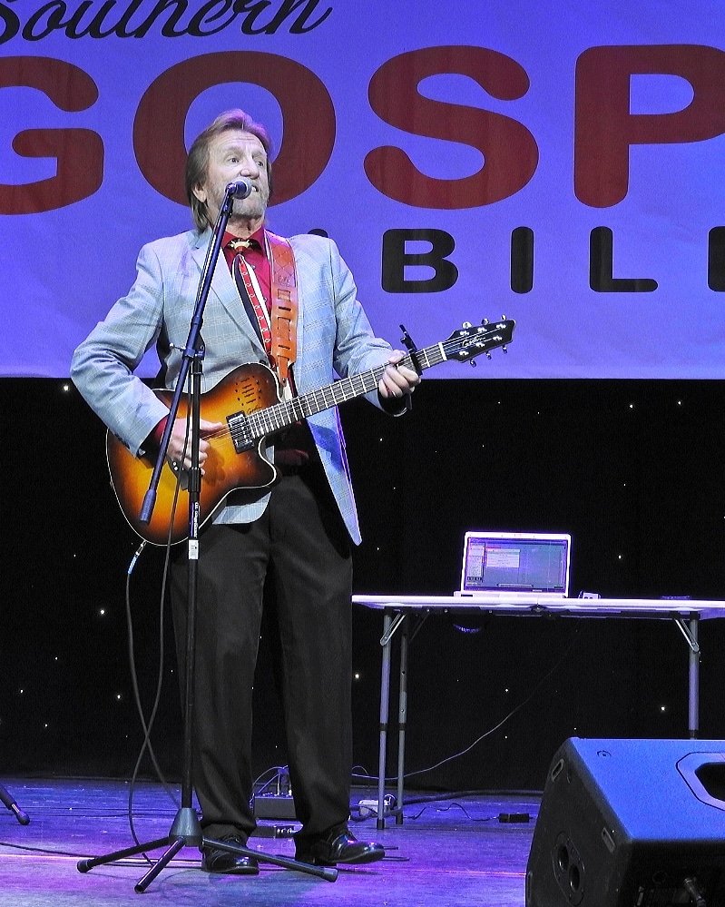alcors11's tweet photo. #MichaelCombs #ThankYou  &amp; a shoutout for @Dollywood for providing a venue for #SouthernGospel music. A shoutout for @Humana for its support https://t.co/J1NhYWwKew