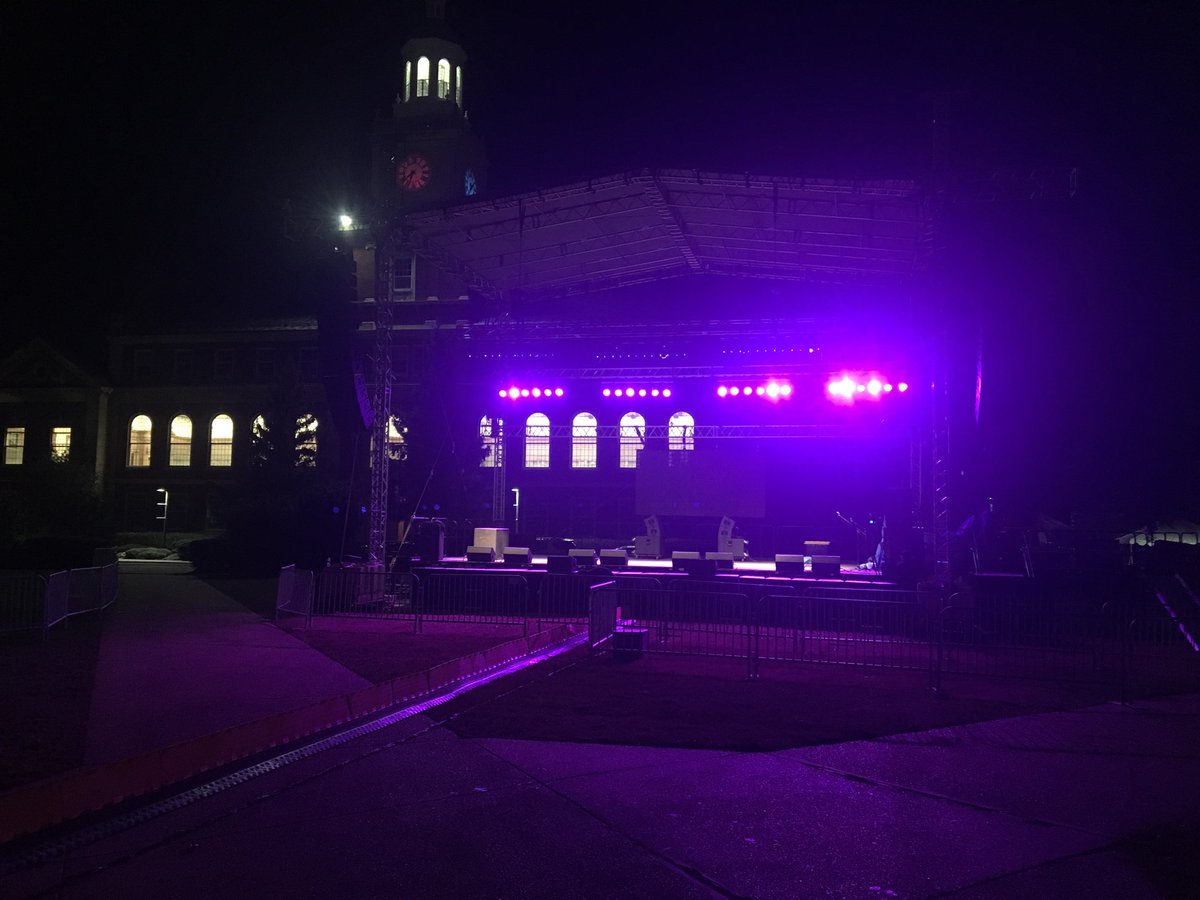 AfricanaCarr's tweet photo. 'Twas the night before #Yardfest
#HowardHomecoming
#Howard150 https://t.co/gJyb3gBcB1