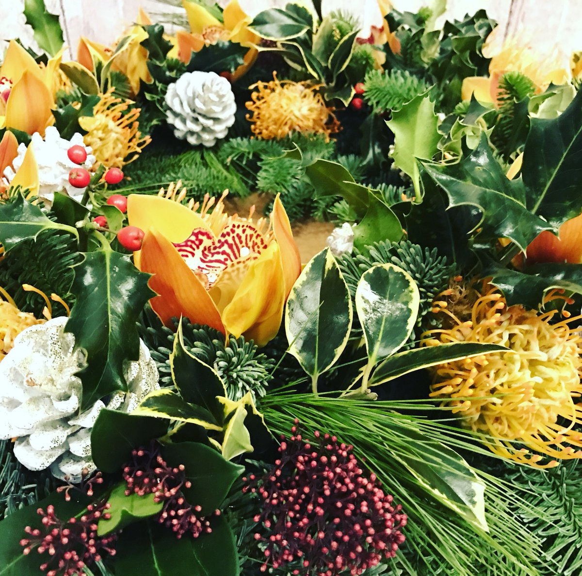 Lizzie_McKenna1's tweet image. Look out for my #masterclasses dates for November and December to be announced soon. #flowerclasses #flowershop #elizabeth