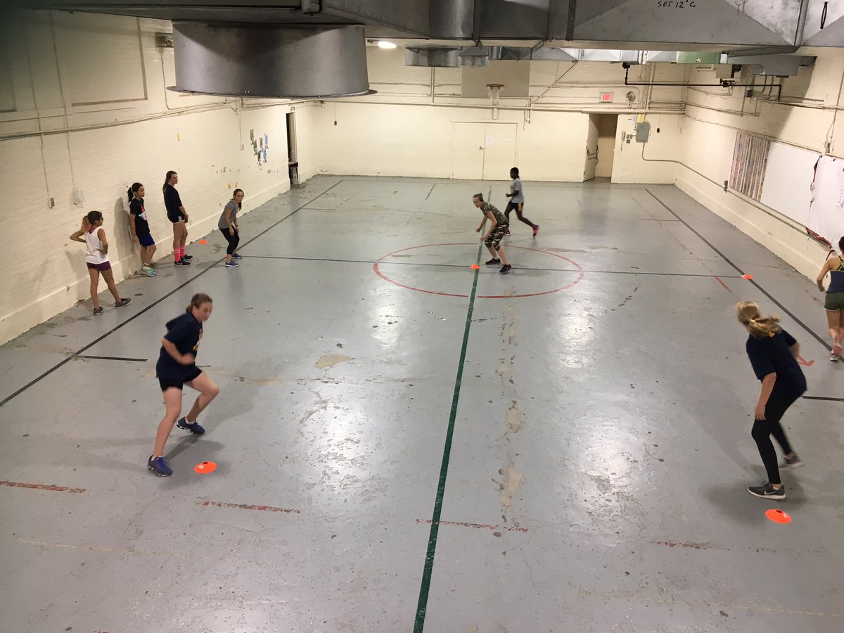 EtbkoMayhem_Rep's tweet photo. #teamconditioning #U14 #teamwork https://t.co/f5Fbq5F9by
