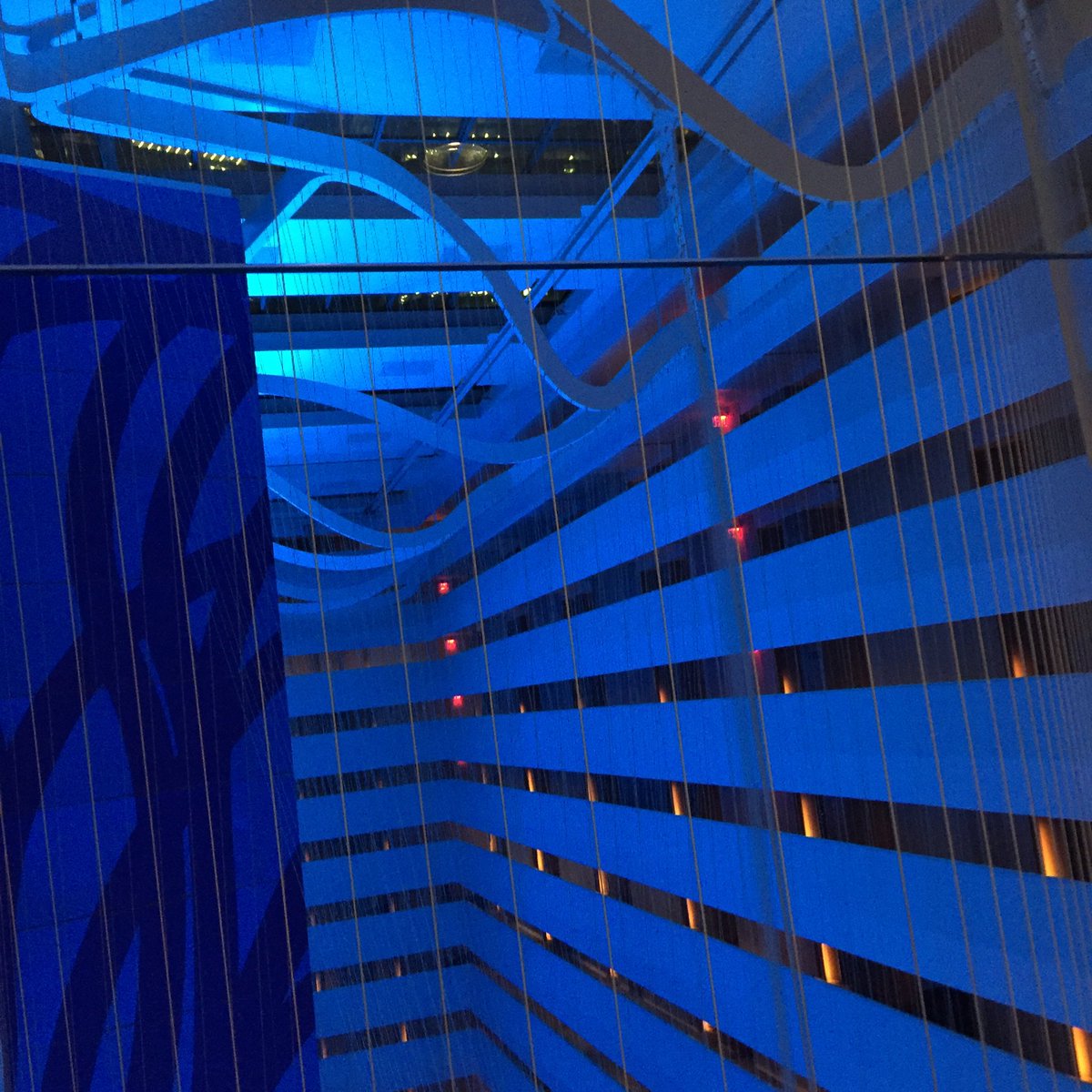 FrankTopcat's tweet photo. Utter fancy schmanciness in NYC! https://t.co/ck8Jqvib8v