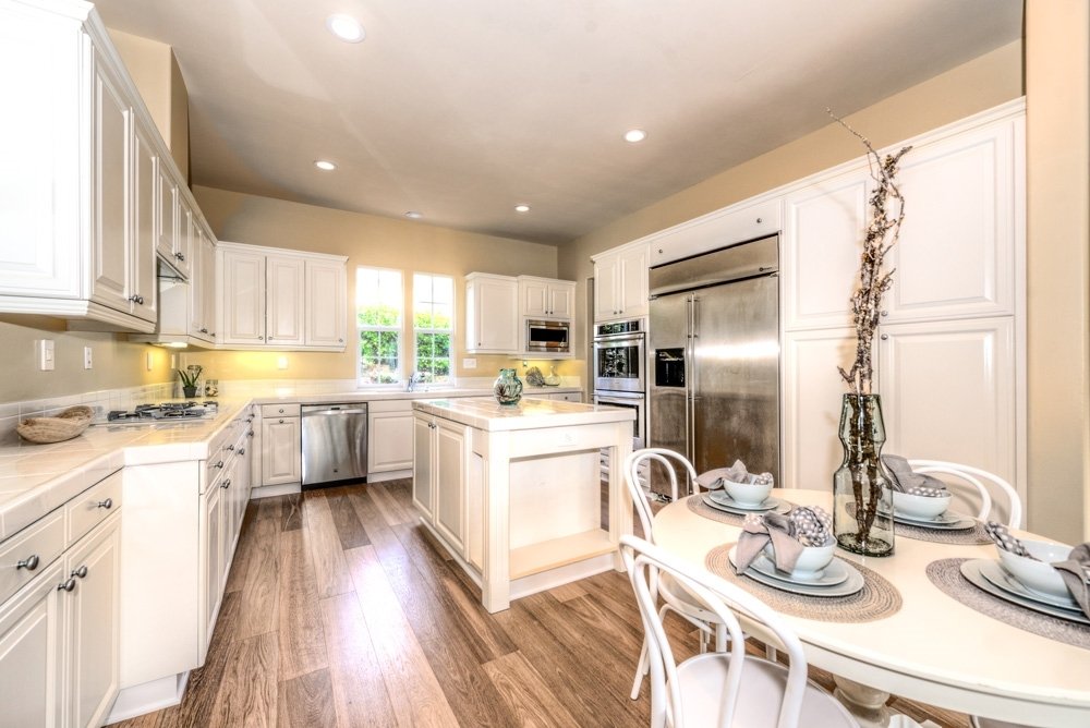 TheTashTeam1's tweet photo. Looking to Rent? Well-designed floor plan in gated #Ridgegate. 4bd 3.5ba remodel w/ sweeping valley views https://t.co/JayzWmagq3 #TashTeam https://t.co/ivUcFofa3c