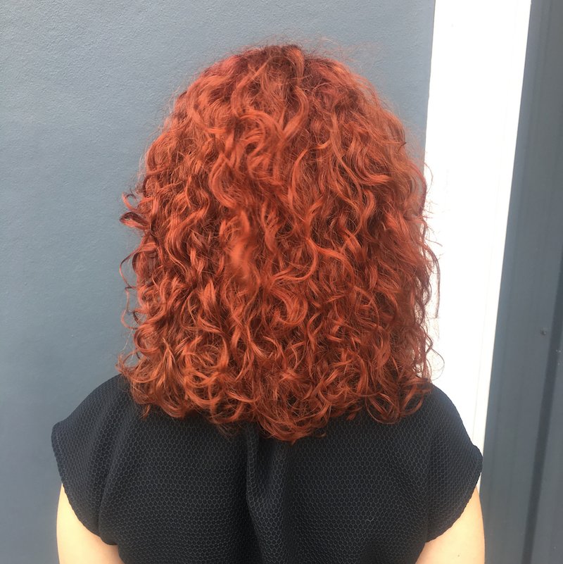 WellaEducation's tweet photo. You know we love a #WellaRed. π @nancydollstyles created this masterpiece with #ColorTouch and #KolestonPerfect. #wellahair https://t.co/MXbYlizr8I