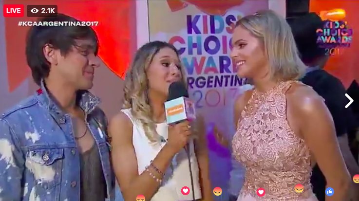 NickelodeonLA's tweet photo. ¿Ya están viendo el FB Live de los #KCAArgentina2017? 😍🙌🏼 ¡Corran que están @leo_deluglio y @Isacastillo7 EN VIVO!💚➡️https://t.co/Zq32TieFAo https://t.co/ddfWg0iBUI