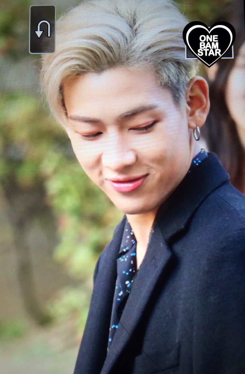 one_bam_star's tweet photo. 💓 171020 뮤뱅출근
💓 #뱀뱀 #BamBam #GOT7 
💓 @BamBam1A https://t.co/uXsRTtxKy0