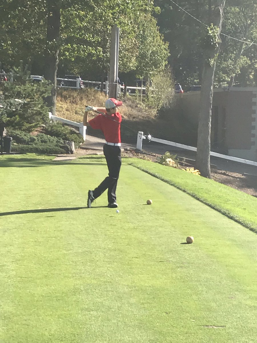 HawkNationAD's tweet photo. Check out the MHS Golf Crew RAWKING the HOCK Championships today; great job guys!$!$!🔥🏌️⛳️🎉💫 https://t.co/QTjsEzL87U