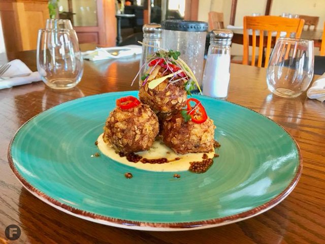 feastmag's tweet photo. Kansas City chef Calvin Davis has a few things up his sleeve https://t.co/3XxYHWeGBU https://t.co/zolEVYIHi9